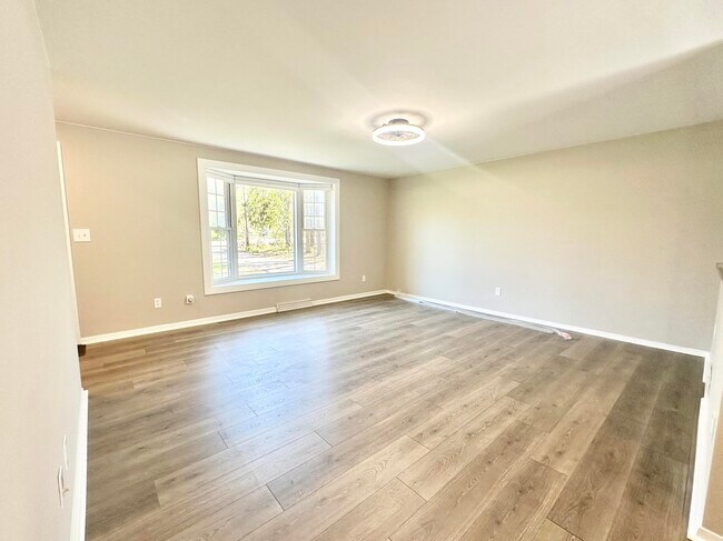 Foto del edificio - 1323 N Genesee St