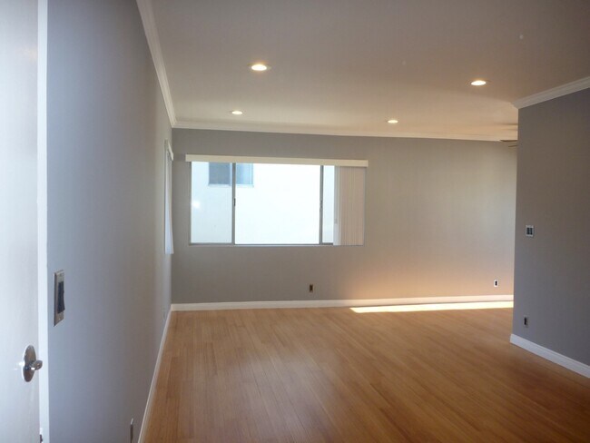 Foto del edificio - 1527 Princeton St