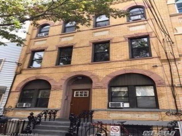 Primary Photo - 31 Kingsland Ave