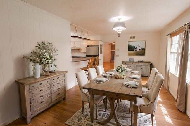 Foto del edificio - 209 Belair Dr