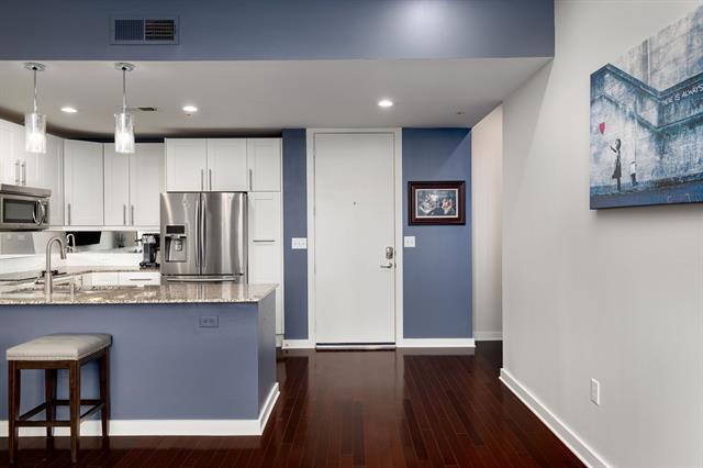 Building Photo - 2608 Museum Way