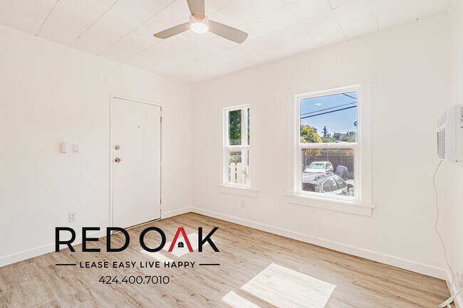 Foto del edificio - 1559 N Hill Ave