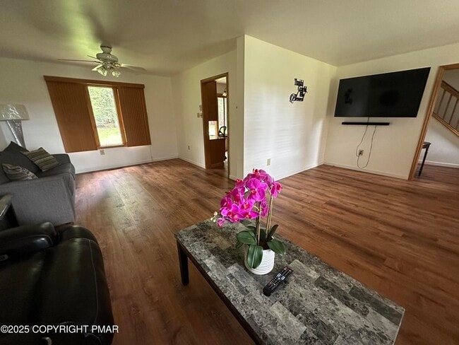 Foto del edificio - 113 Sir Bradford Rd