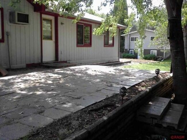 Building Photo - Cozy 2 Bedroom 1 Bath in Waterville