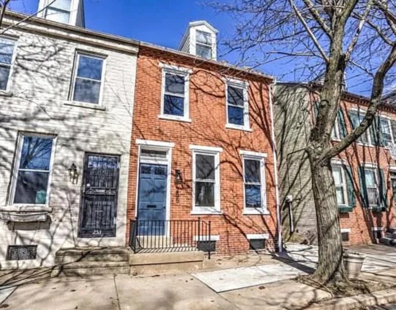 Primary Photo - 255 New Holland Ave