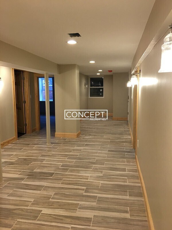 Foto del edificio - 152A Winchester St. Unit 1B