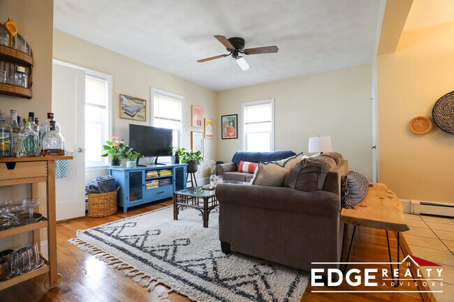 Building Photo - 3 Glenley Ter