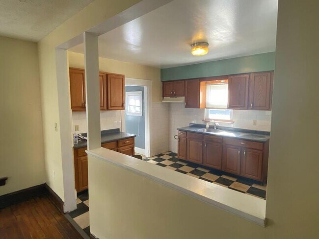 Building Photo - 3493 W 56th St