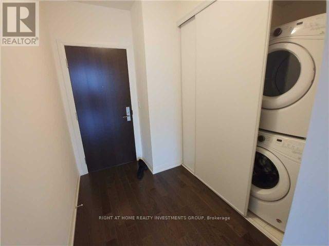 Photo du bâtiment - 460 Adelaide St E