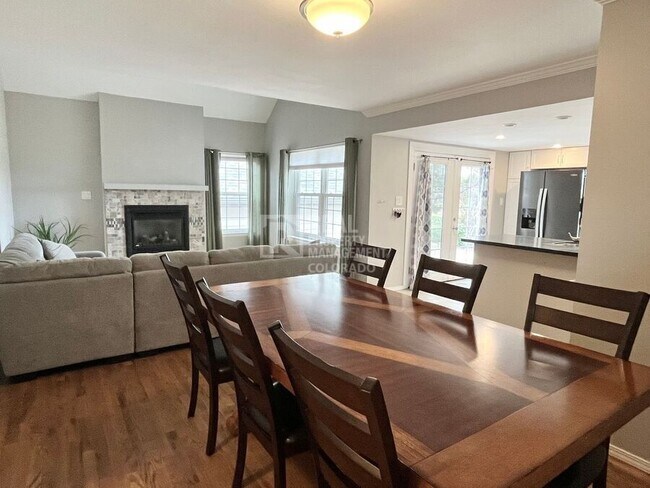 Building Photo - 366 Cobblestone Dr