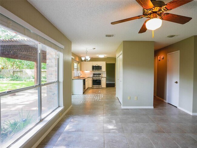 Building Photo - 3007 Granite Lake Dr