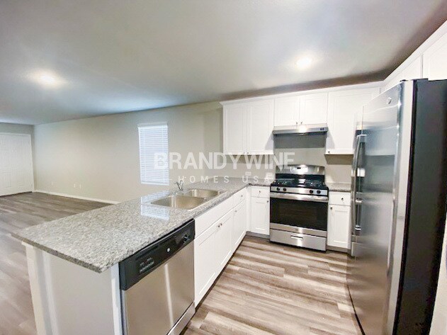 Building Photo - 7118 Winding Shelf