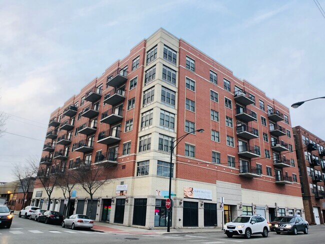 Building Photo - 2322 S Canal St