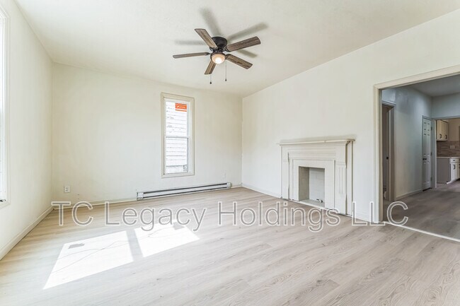 Foto del edificio - 419 Walnut Ave