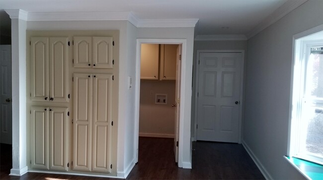Building Photo - 2904 Trotter Rd
