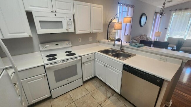 Foto del edificio - 476 River Oaks Dr