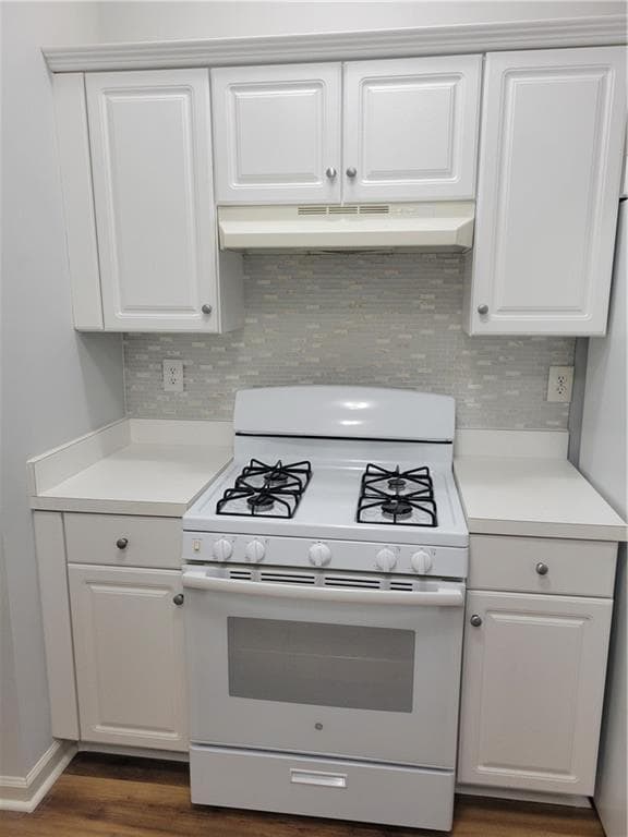 Building Photo - 3001 Rosebrook Dr