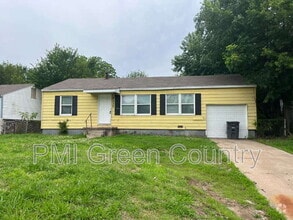 Building Photo - 4338 N Hartford Ave