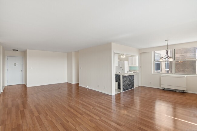 Foto del edificio - 50 Glenbrook Rd