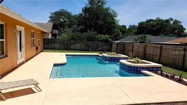 Building Photo - 9126 Sabal Palm Cir