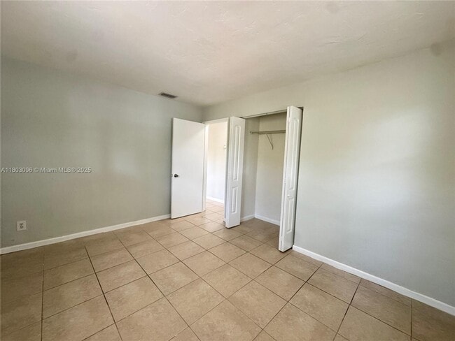 Foto del edificio - 3810 SW 55th Ave