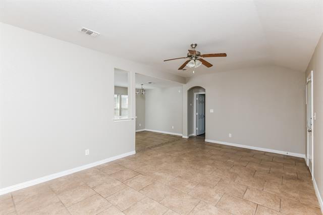 Foto del edificio - 8116 Raleigh Dr