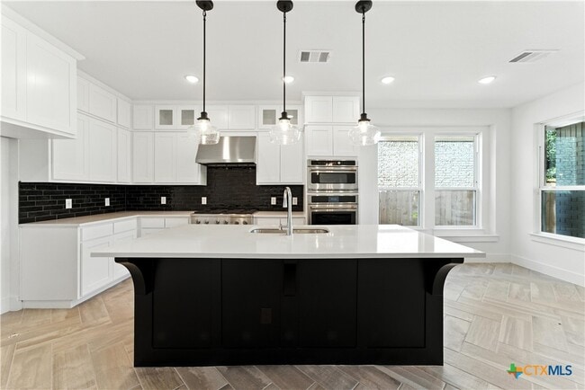 Building Photo - 1057 Easy Gruene