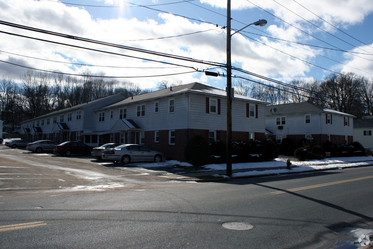 Cedar Ridge - Cedar Ridge Apartments