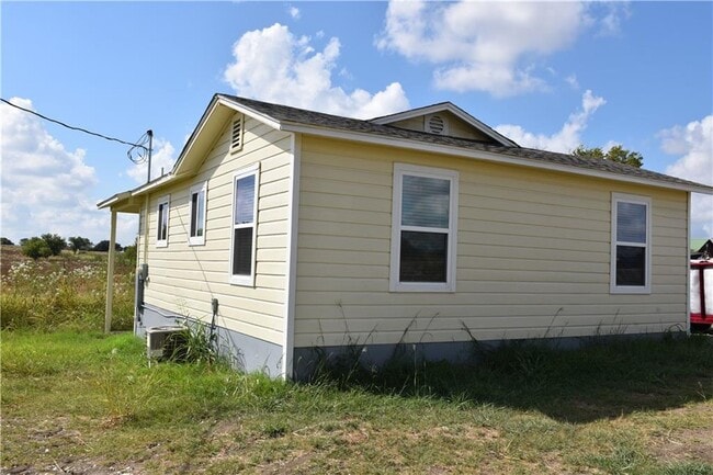 Building Photo - 3775 Co Rd 463