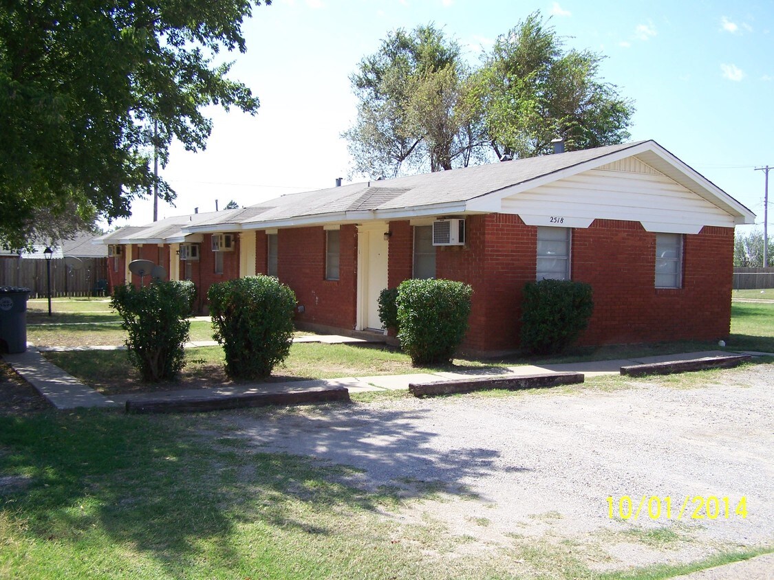 Front - 2518 SW D Ave