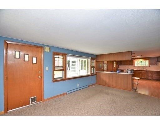 Building Photo - 63 Standish St