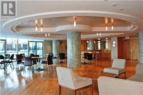 Photo du bâtiment - 3939 Duke of York Blvd