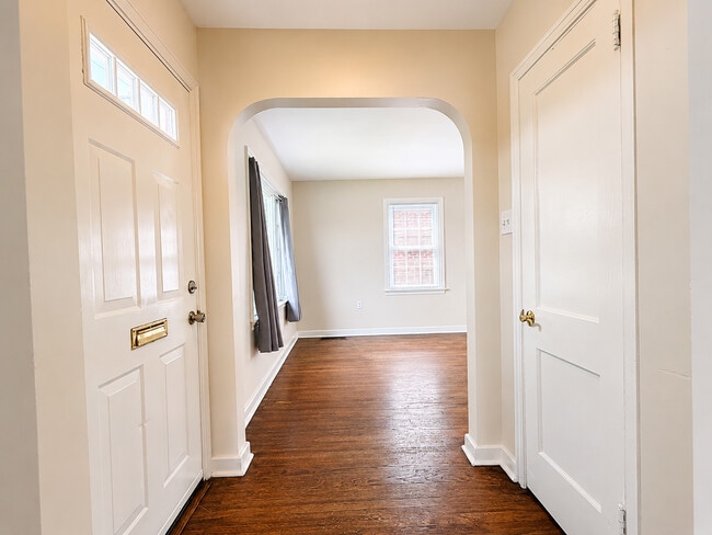 Building Photo - 430 Brimmer Ave