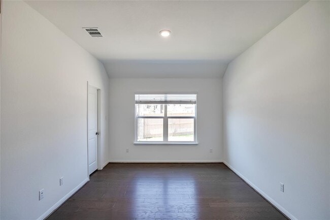 Building Photo - 220 Berean Ln