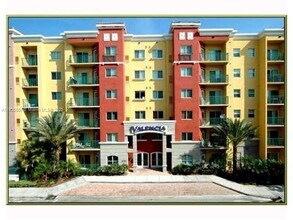 Building Photo - 6001 SW 70th St