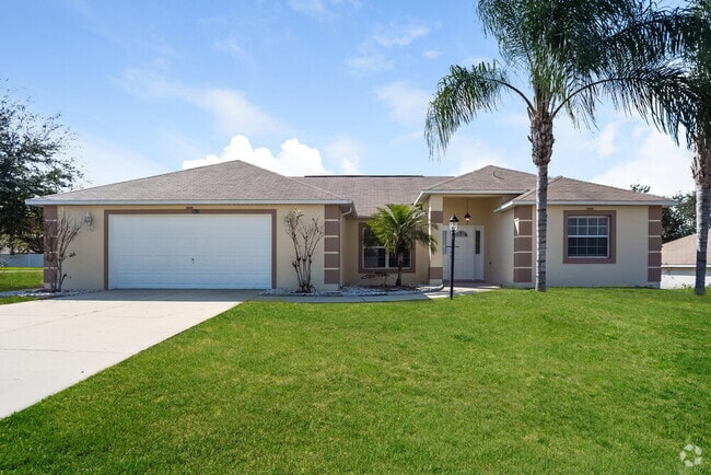 Building Photo - 9615 Saragossa St