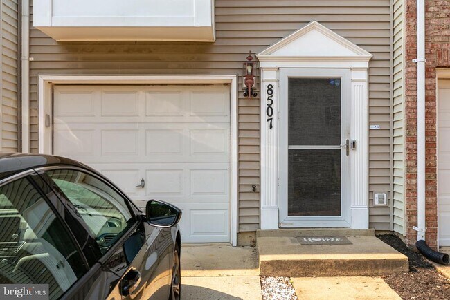 Foto del edificio - 8507 Towne Manor Ct