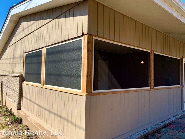 Building Photo - 4 br, 2 bath House - 10700 Vorhoff Dr