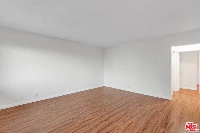 Foto del edificio - 2701 S Peck Ave