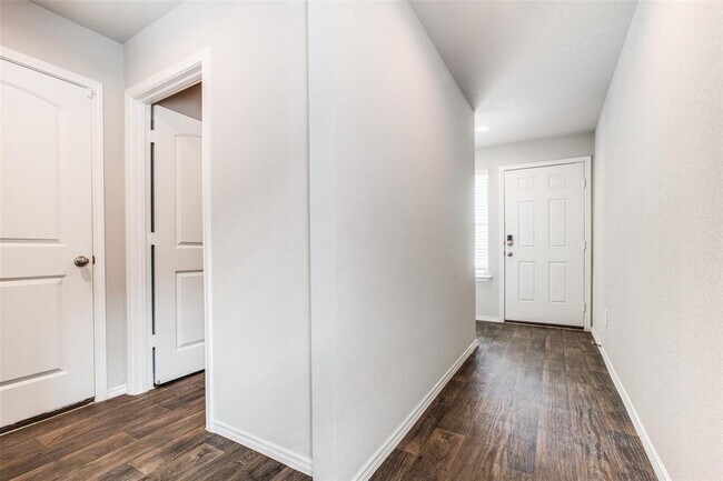Foto del edificio - 13944 Great Pnes Ct