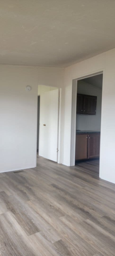 Building Photo - 3 Bedroom, 2 Bath Double Wide in Rockwell ...