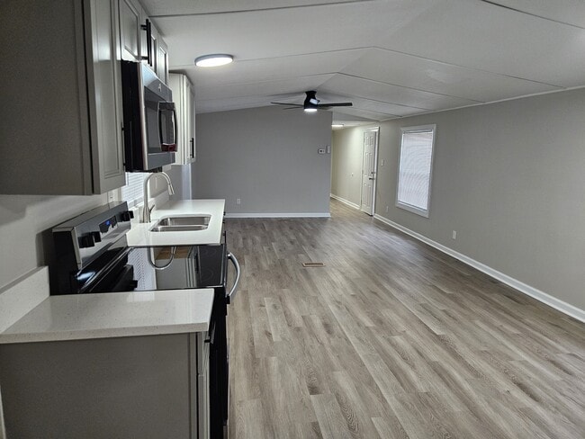 Foto del edificio - 118 Oakridge Dr