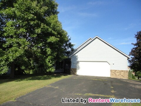 Primary Photo - 9508 Ranchview Ln N