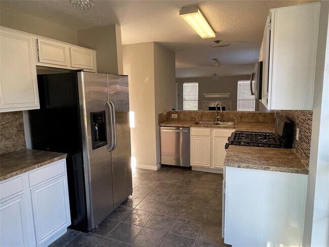 Building Photo - 3614 Villa Glen Dr