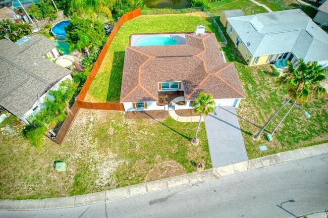 Building Photo - 7603 Vienna Ln