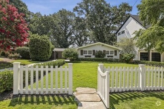 Building Photo - 2575 Sharondale Dr NE