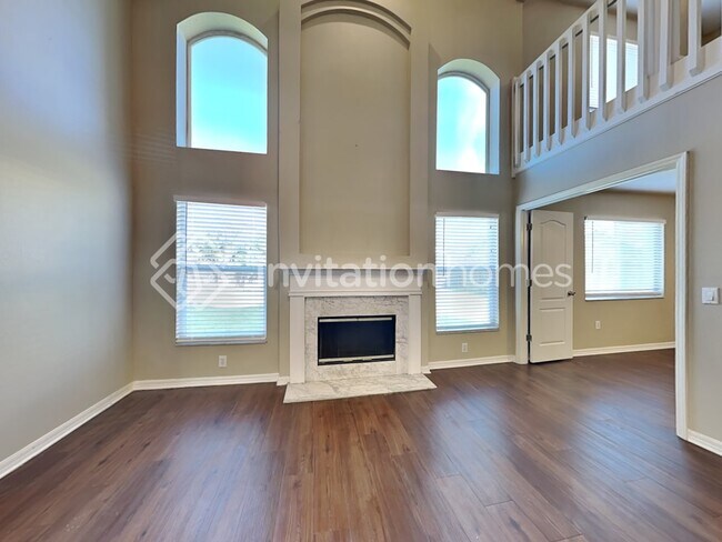 Foto del edificio - 30603 Wrencrest Dr
