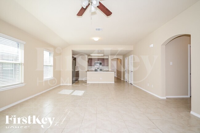 Foto del edificio - 961 Corbitt Ln