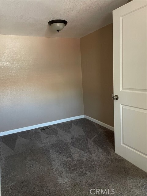 Foto del edificio - 32960 Valley View Ave