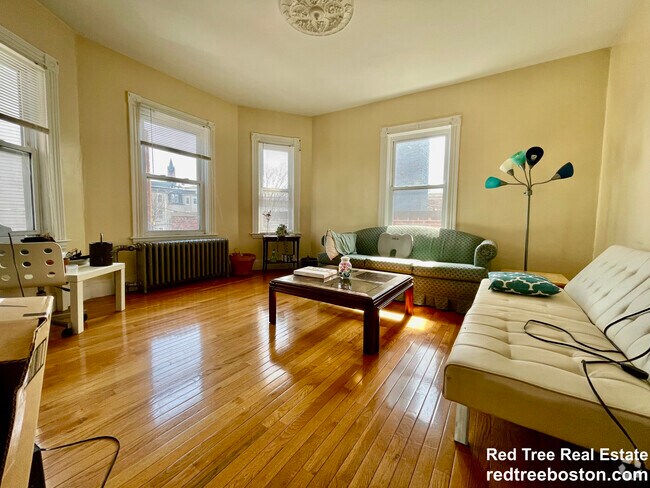 Building Photo - 46 Aspinwall Ave